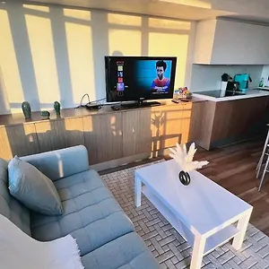Appartement Cozy In Downtown + Free Parking, Toronto