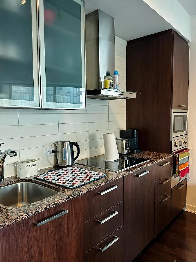 Luxury 2 Bedrooms With Lakeview Cn Tower Entertainment District Rogers Centre Toronto 0*,